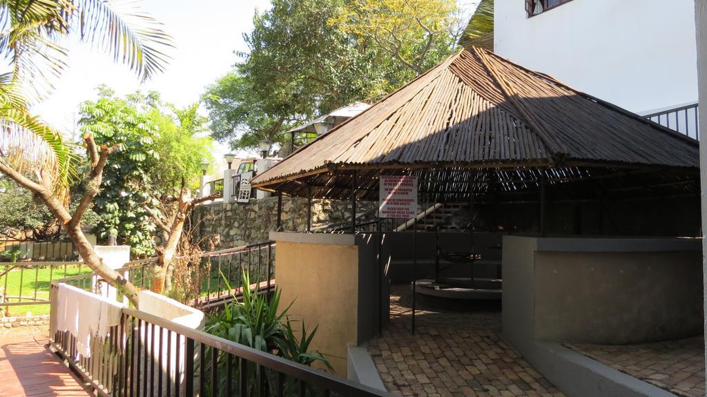 Pensao Guest Lodge Mbombela Zewnętrze zdjęcie