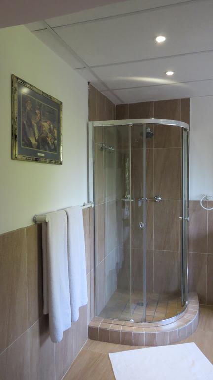 Pensao Guest Lodge Mbombela Zewnętrze zdjęcie