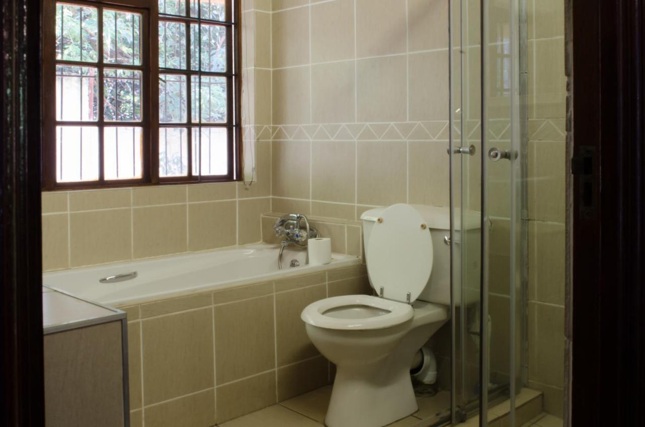 Pensao Guest Lodge Mbombela Zewnętrze zdjęcie